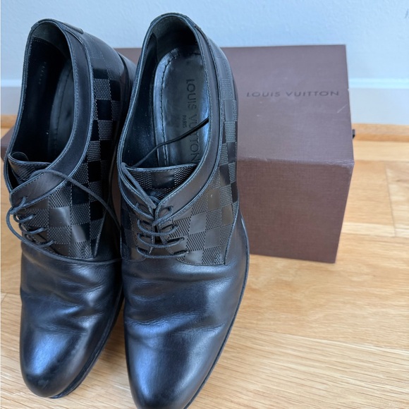 blue louis vuitton dress shoes Louis Vuitton Navy Damier LV Logo Loafers – Savonches main image 1